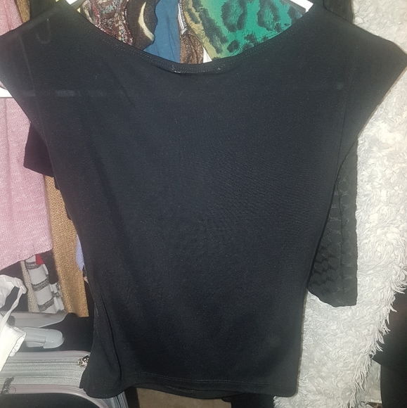 Top - Picture 2 of 2